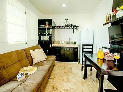 Coral Beach Condo プレヤデルカーメン