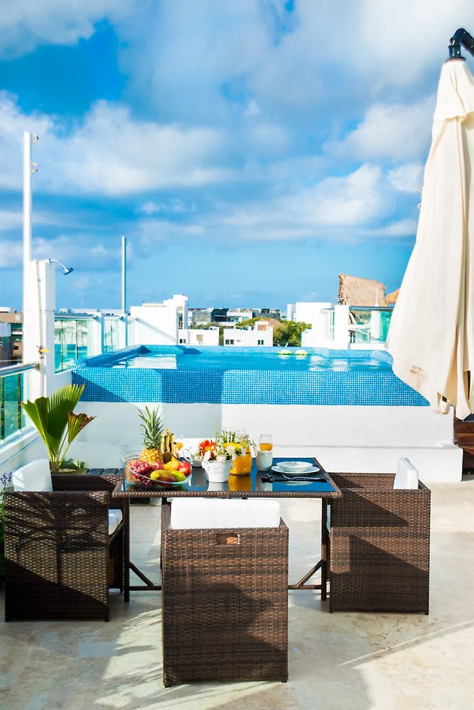アパートホテル Coral Beach Condo プレヤデルカーメン