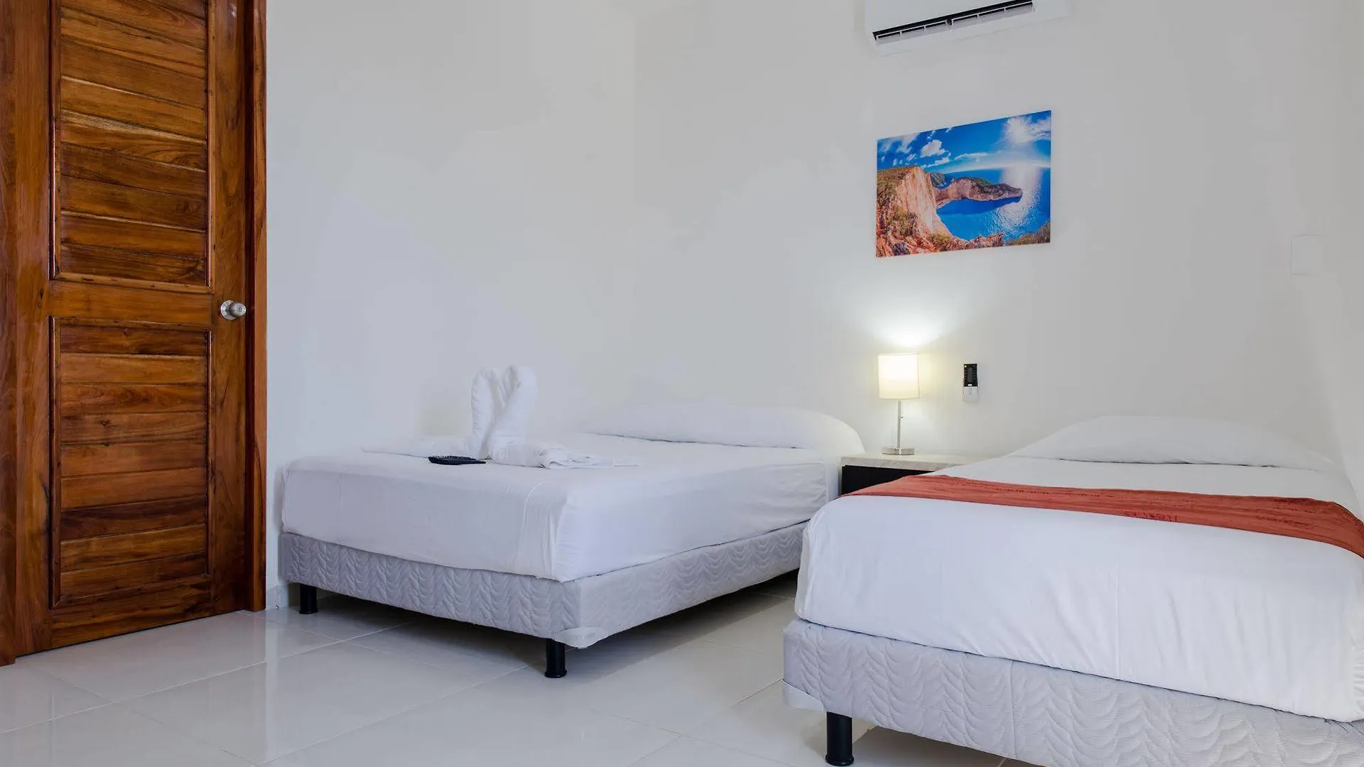 アパートホテル Coral Beach Condo プレヤデルカーメン