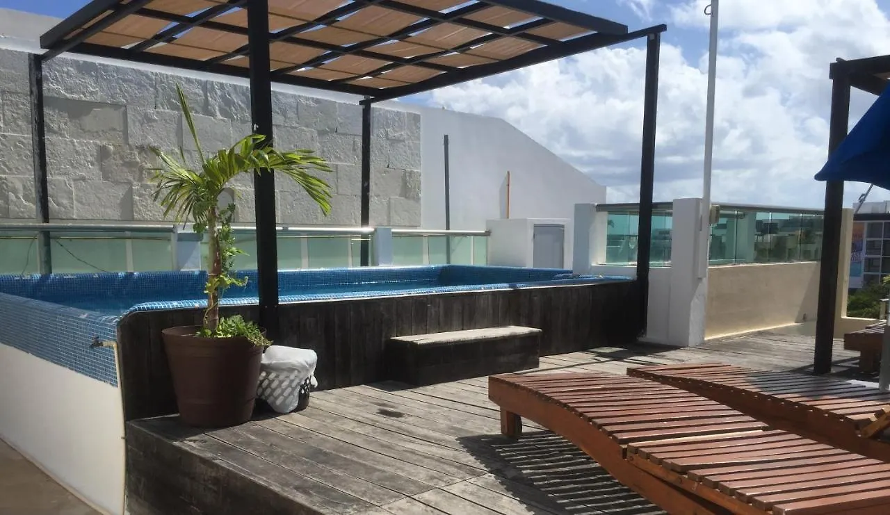 Coral Beach Condo プレヤデルカーメン
